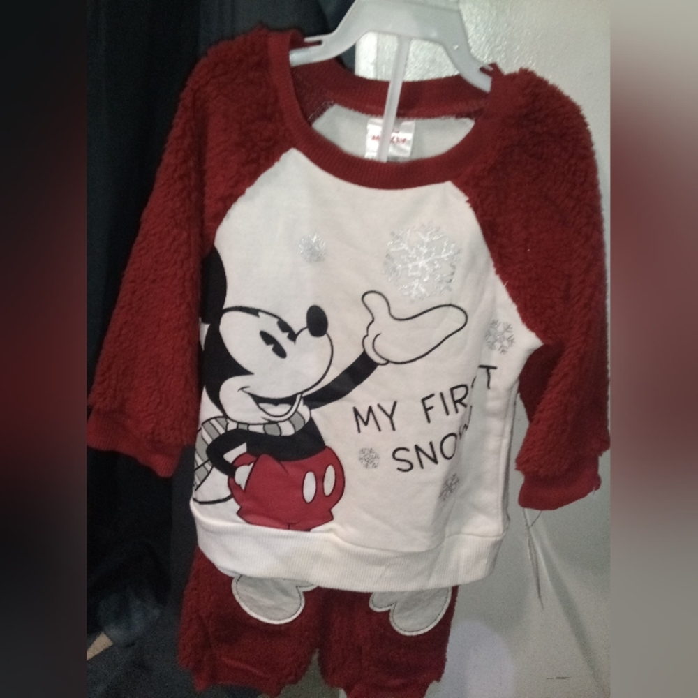 Mickey mouse outfit